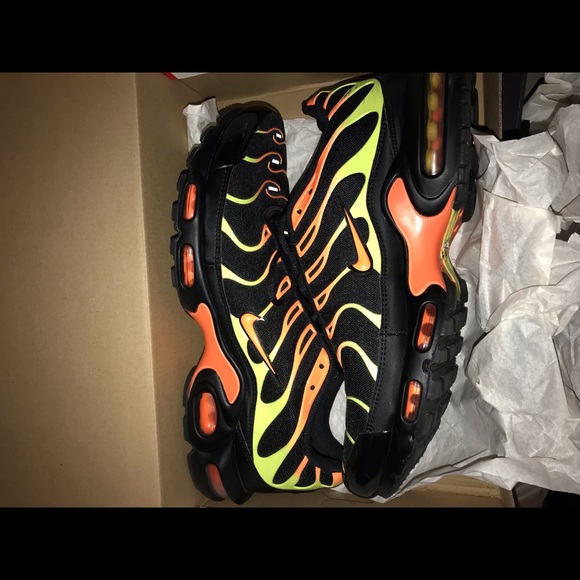 Air max plus - Picture 2 of 3